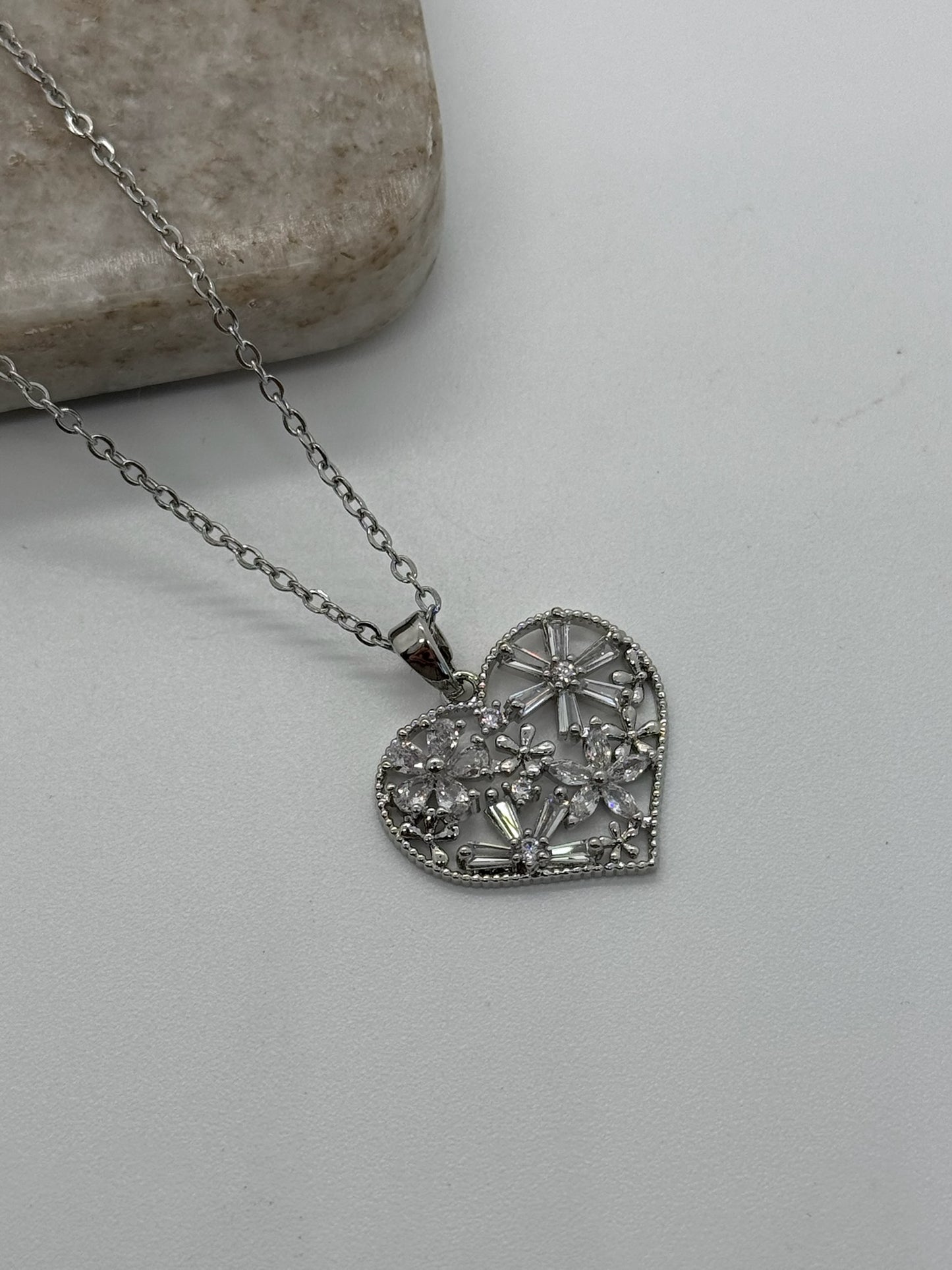 Blooming Heart Pendant Necklace