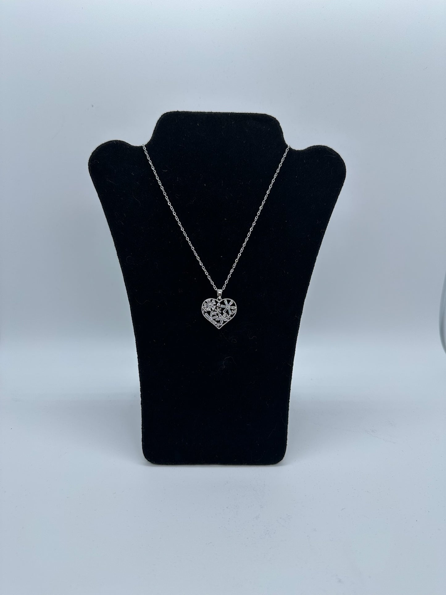 Blooming Heart Pendant Necklace